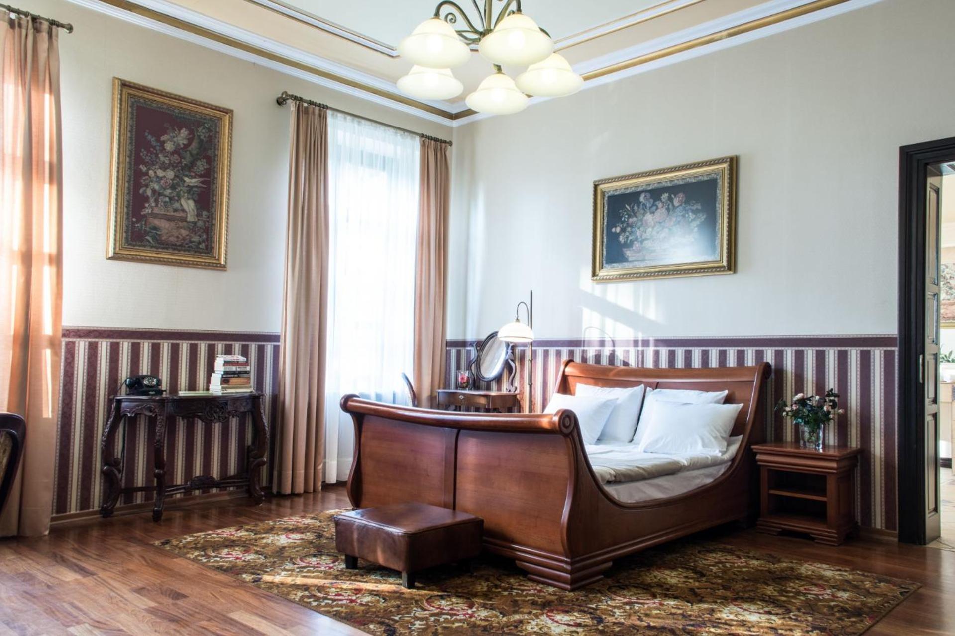 Palac W Malkowie Warta Bagian luar foto