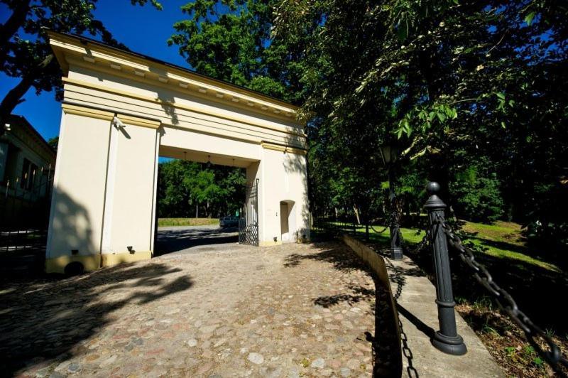 Palac W Malkowie Warta Bagian luar foto