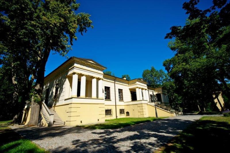 Palac W Malkowie Warta Bagian luar foto