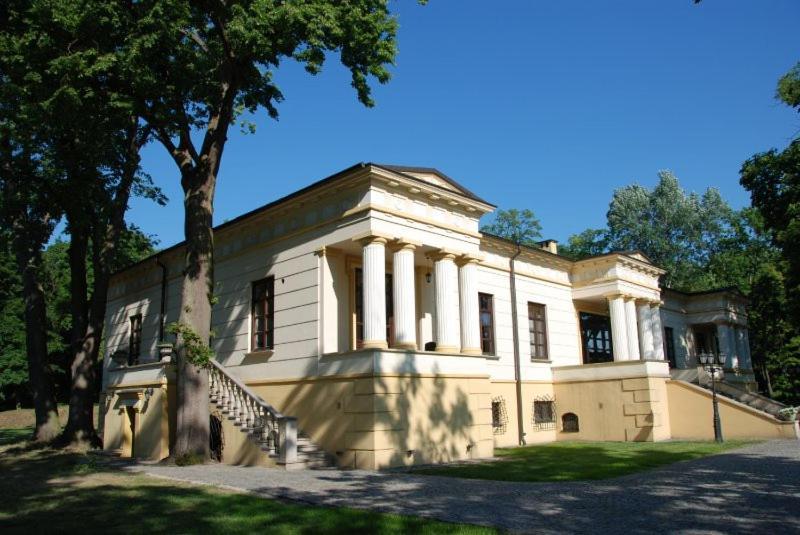 Palac W Malkowie Warta Bagian luar foto